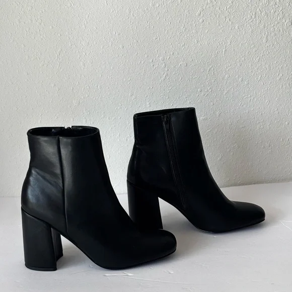 Madden Girl Black Black Square Toe Block Heel Ankle Boots Size 7M - Picture 1 of 12